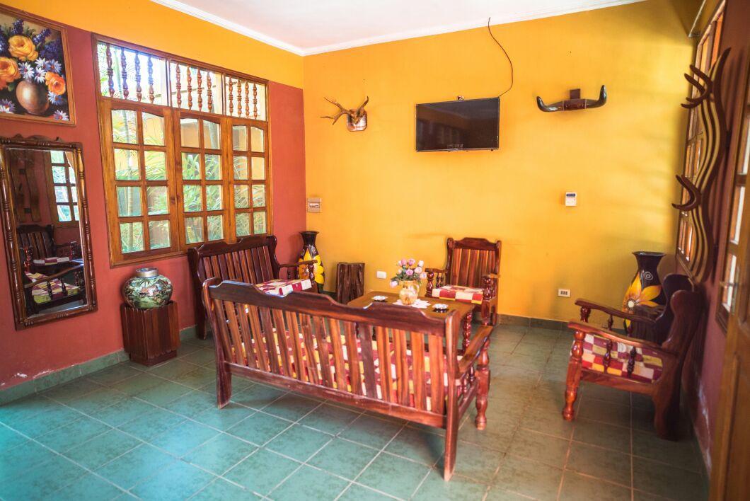 Hostal Santa Ana Рурренабаке Экстерьер фото