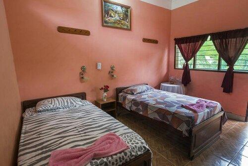 Hostal Santa Ana Рурренабаке Экстерьер фото